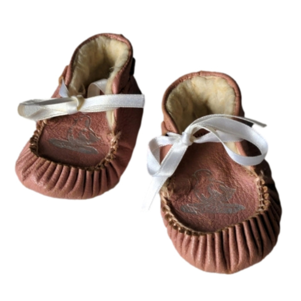 Vintage Pink Birdy Baby Girl Moccasins